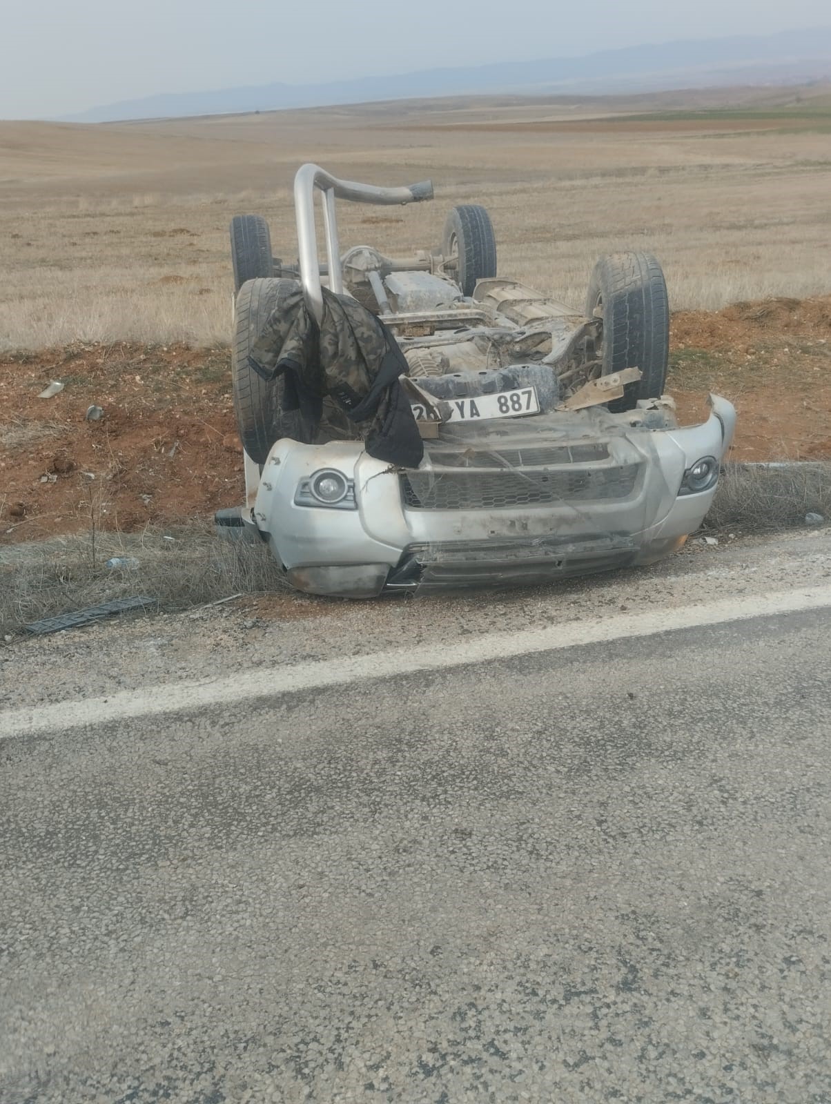 Şarampole devrilen aracın sürücüsü yaralandı-2
