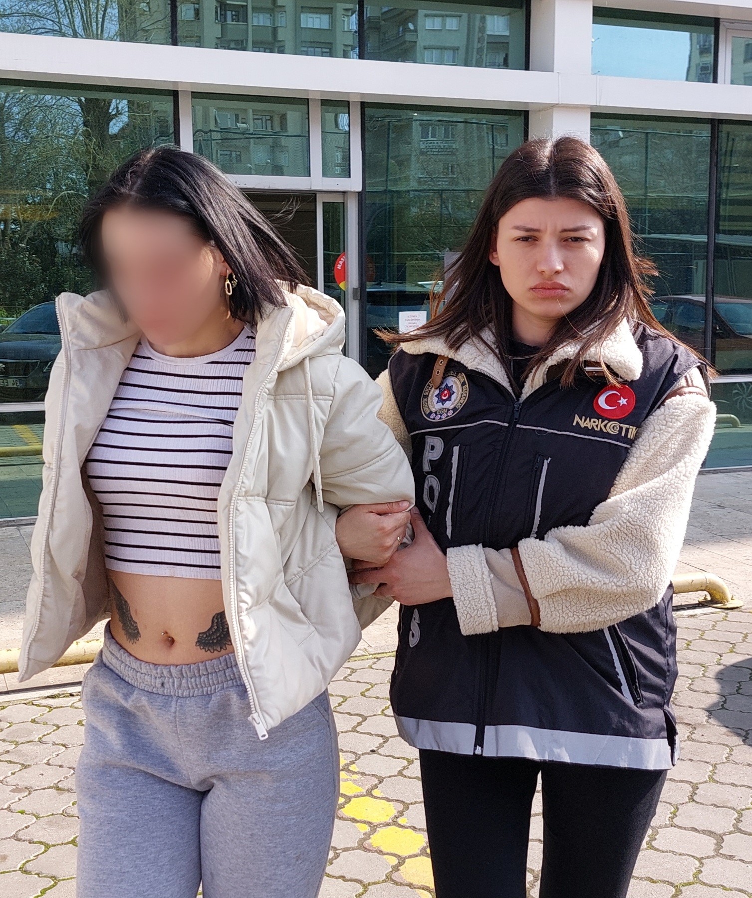 Genç Kadın Otelde Uyuşturucuyla Yakalandı (3)
