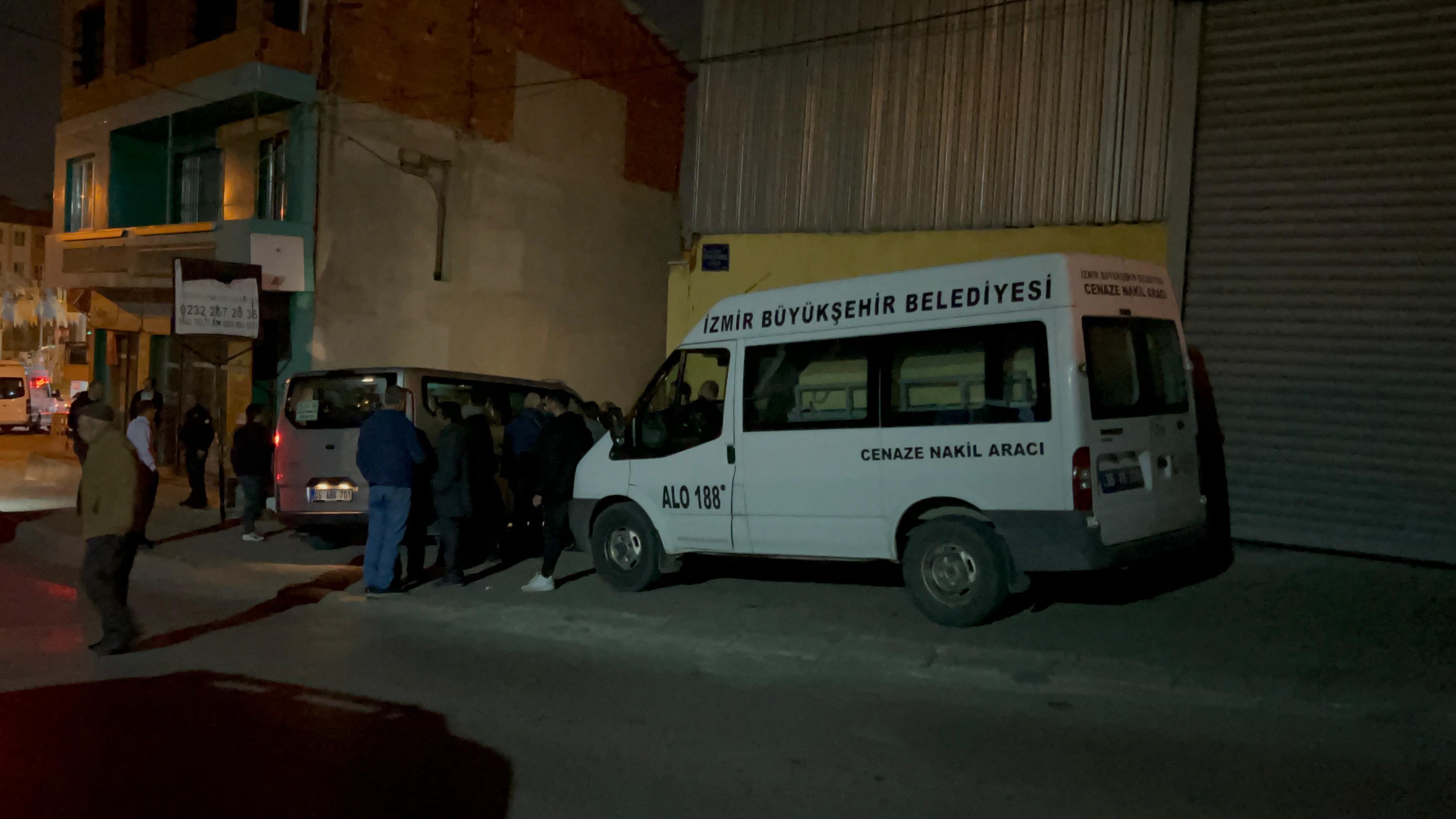 İzmir’de Yaşlı Çiftin Kavgası Cinayetle Bitti Karısını 4 Yerinden Bıçakladı (4)