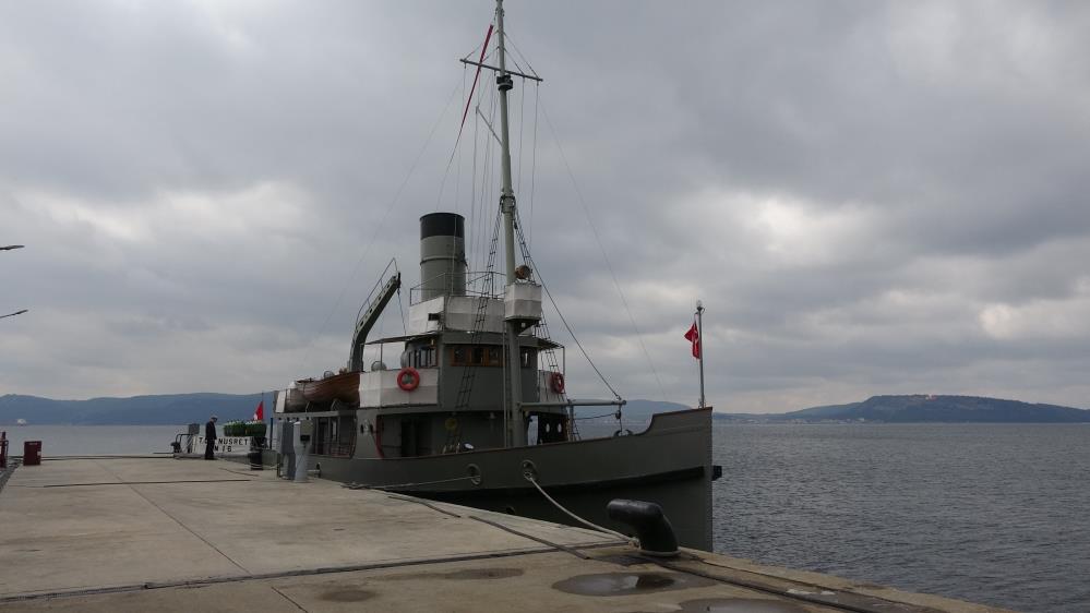 Türkiye'nin Ilk Kadın Amirali Gökçen Fırat 'Çanakkale Geçilmez'in Denizdeki Mührü Oldu