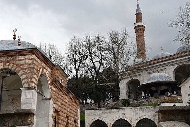 İstanbul'un Fethine Giden Yolu Açan Cesur Sultan Yıldırım Bayezid (2)