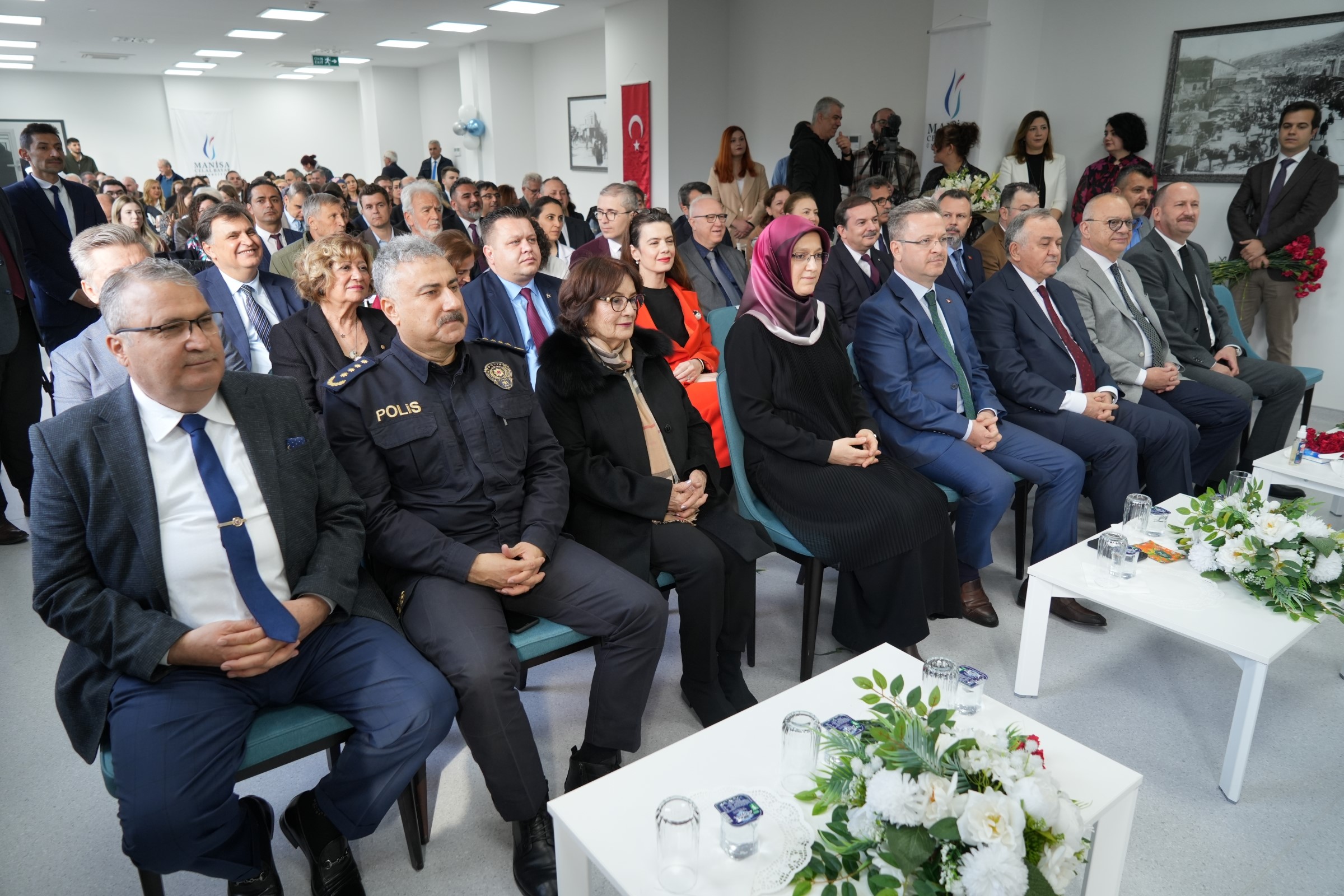 Manisa Cbü Hafsa Sultan Hastanesi Onkoloji Ek Binası Açıldı (1)