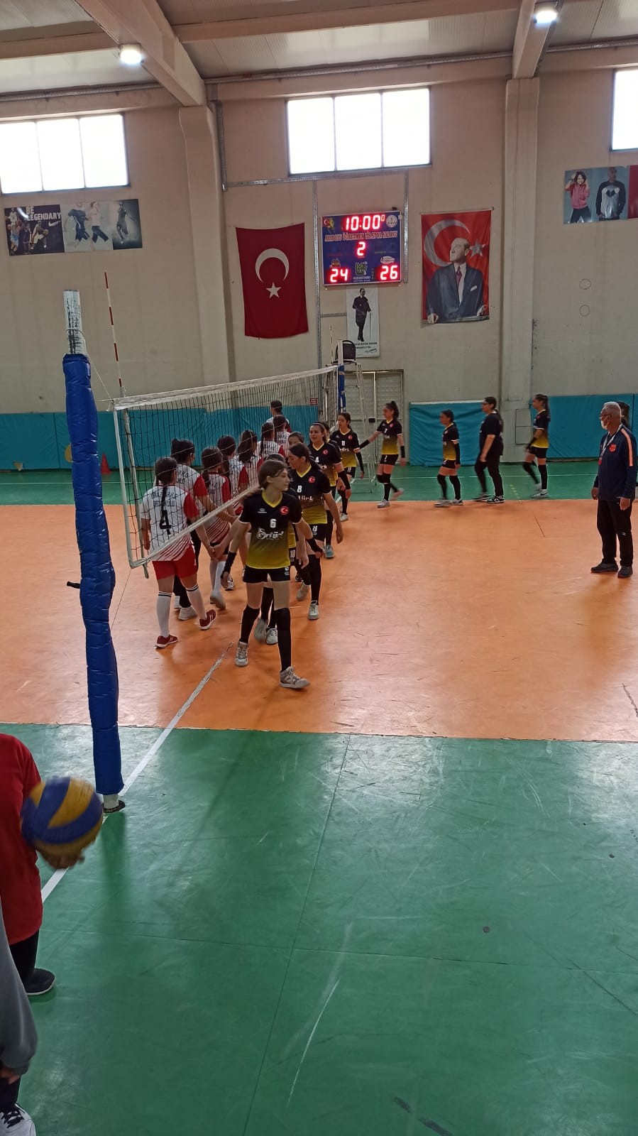 Sarıgöl'de Kızlar Arası Voleybol Turnuvası Başladı (3)