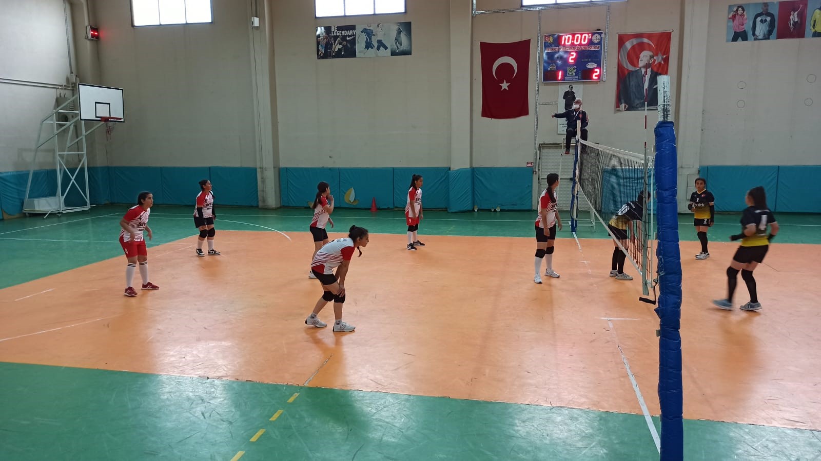 Sarıgöl'de Kızlar Arası Voleybol Turnuvası Başladı (6)