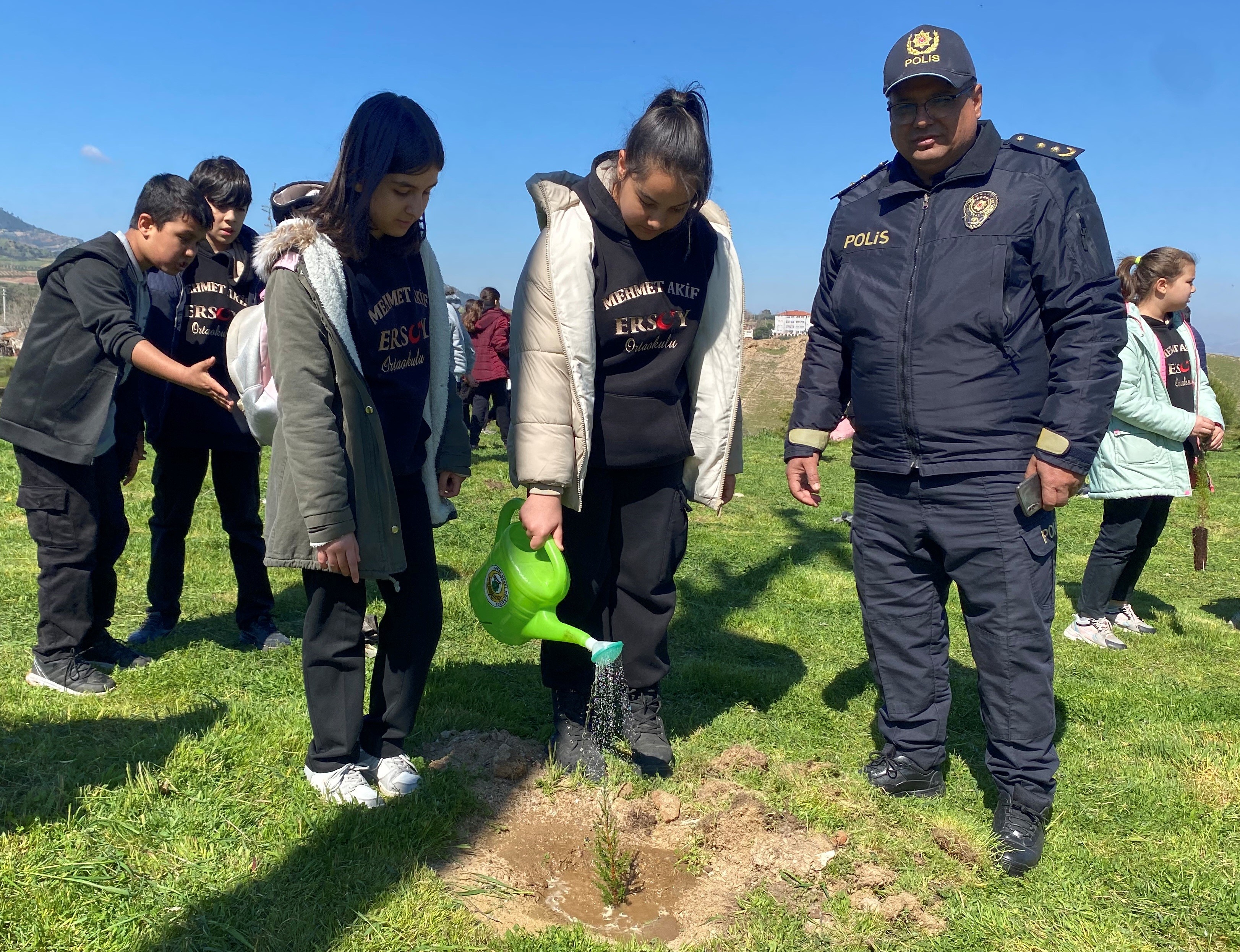 Alaşehir'de Geleceğe Nefes Için Fidanlar Toprakla Buluştu (5)