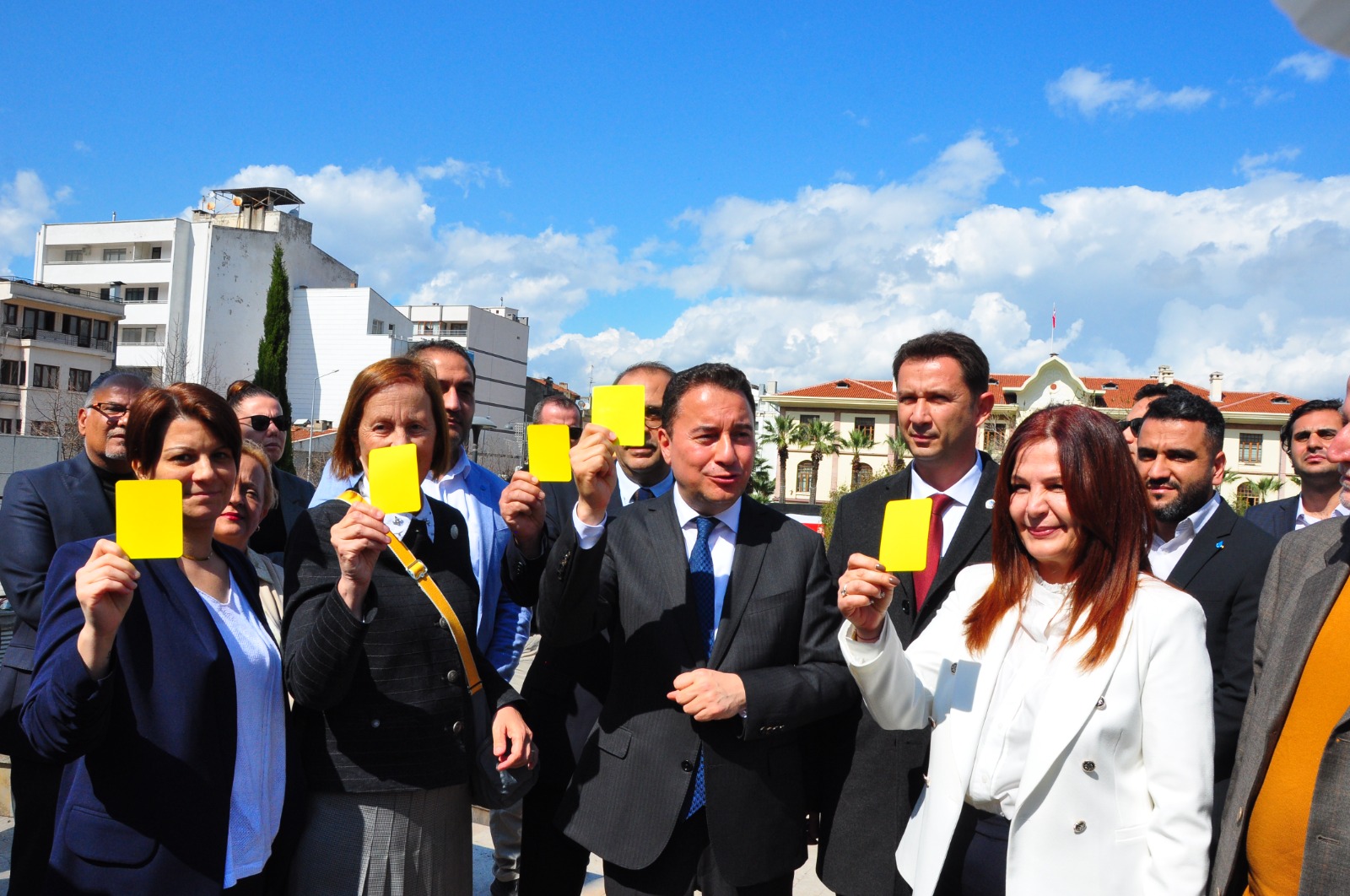 Deva Partisi Genel Başkanı Ali Babacan Manisa’da Açıklamalar Yaptı (3)