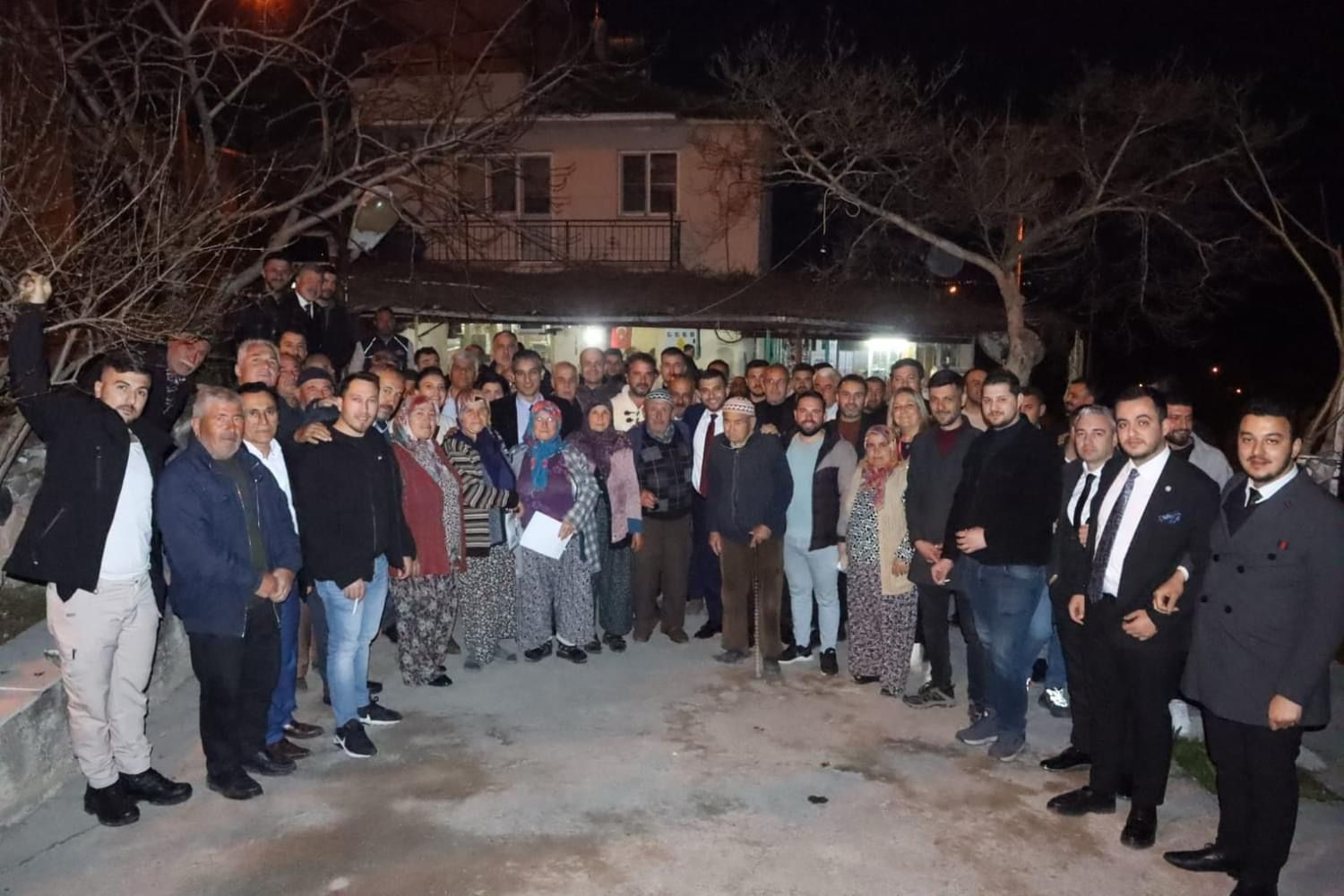 Kent Merkezinden, Köylere Herkes Ahmet Karadağ Diyor (2)