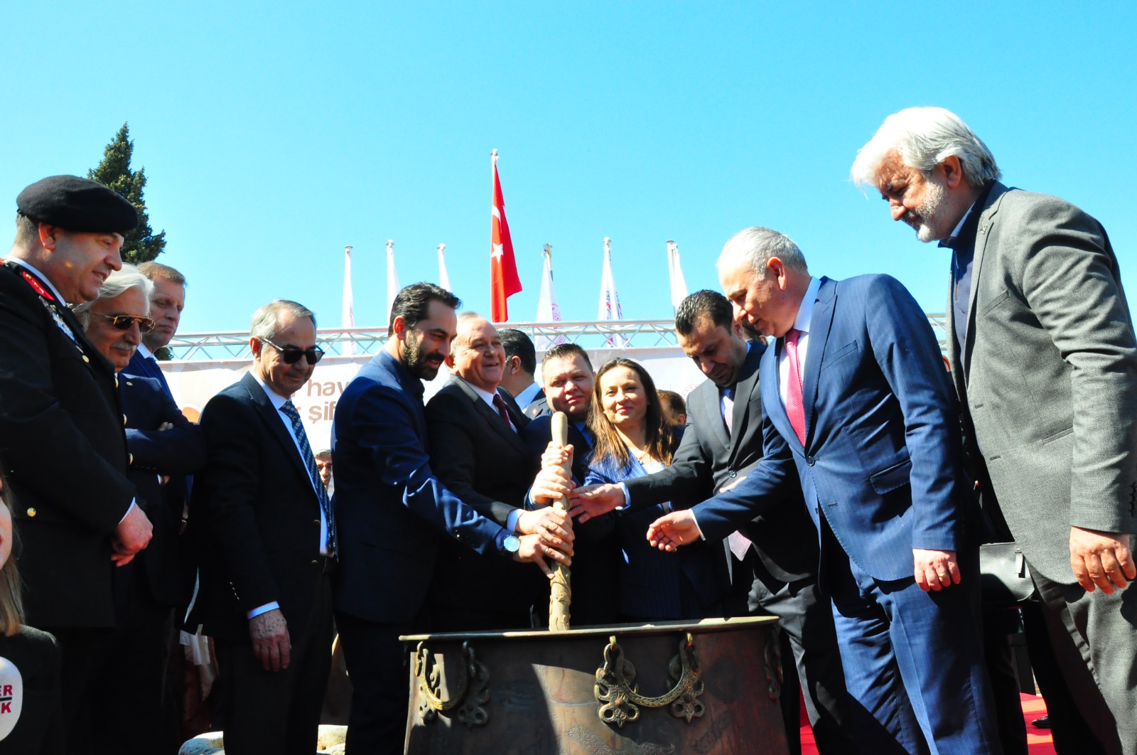 Manisa’da baharın müjdeleyicisi Nevruz Bayramı kutladı-7