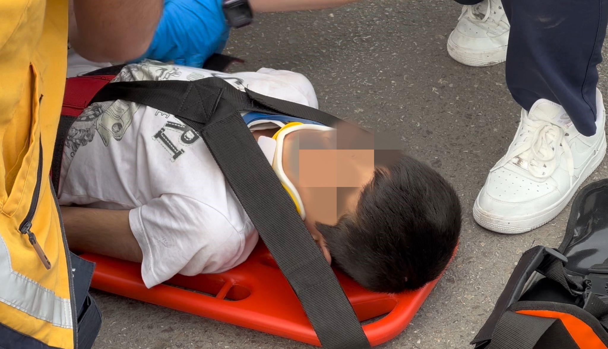 Motokuryenin çarptığı 9 yaşındaki çocuk yaralandı-3