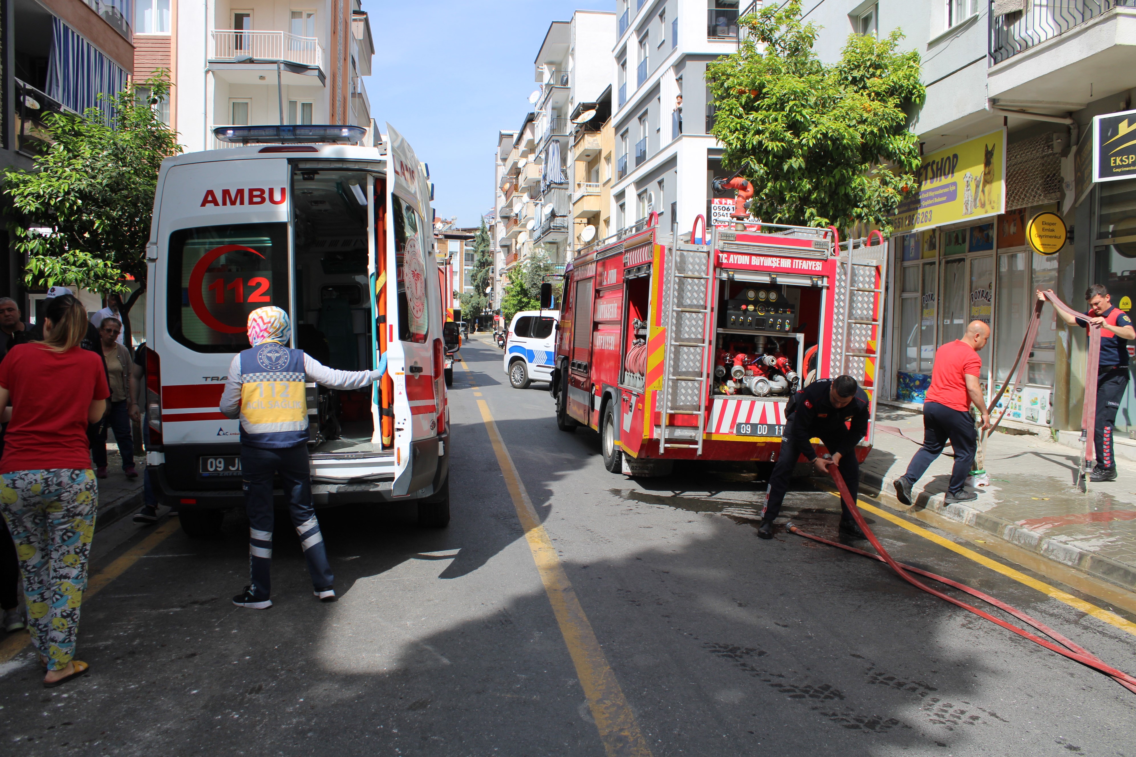 Küçük Çocuk Çakmakla Oynarken Evi Yaktı (4)