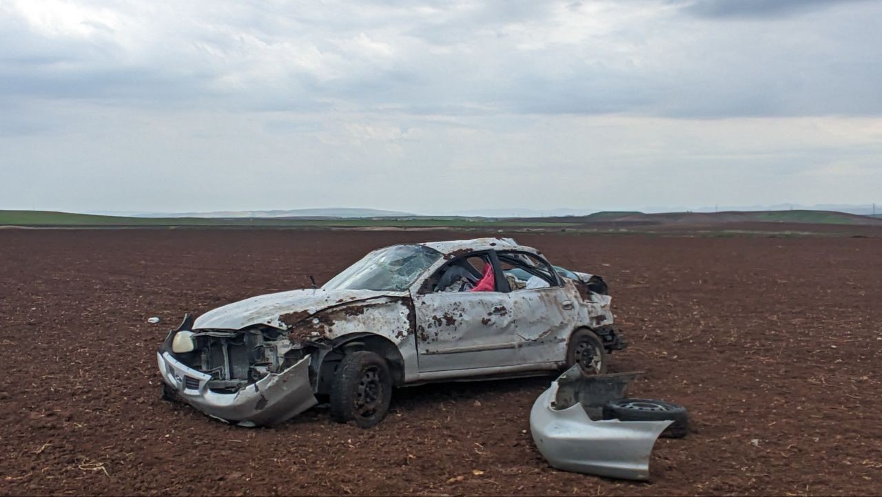 Otomobil Şarampole Savruldu Feci Kazada 2’Si Çocuk, 4 Yaralı (2)