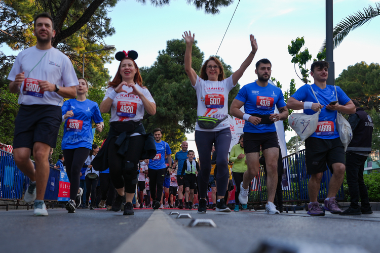 Uluslararası İzmir Maratonu Başladı (1)
