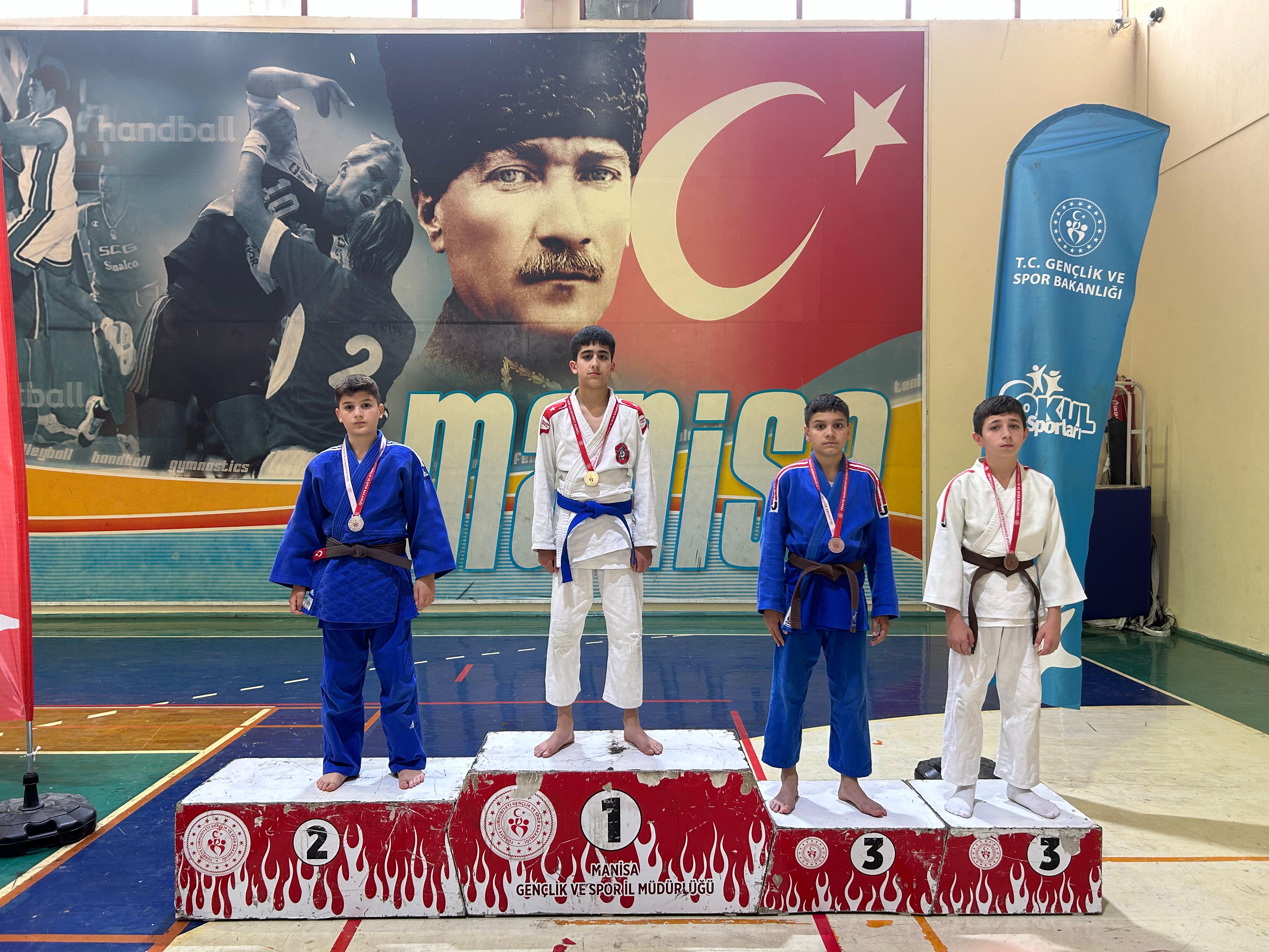 Büyükşehir'in Sporcuları Türkiye Judo Şampiyonası'nda Manisa’yı Temsil Edecek (4)