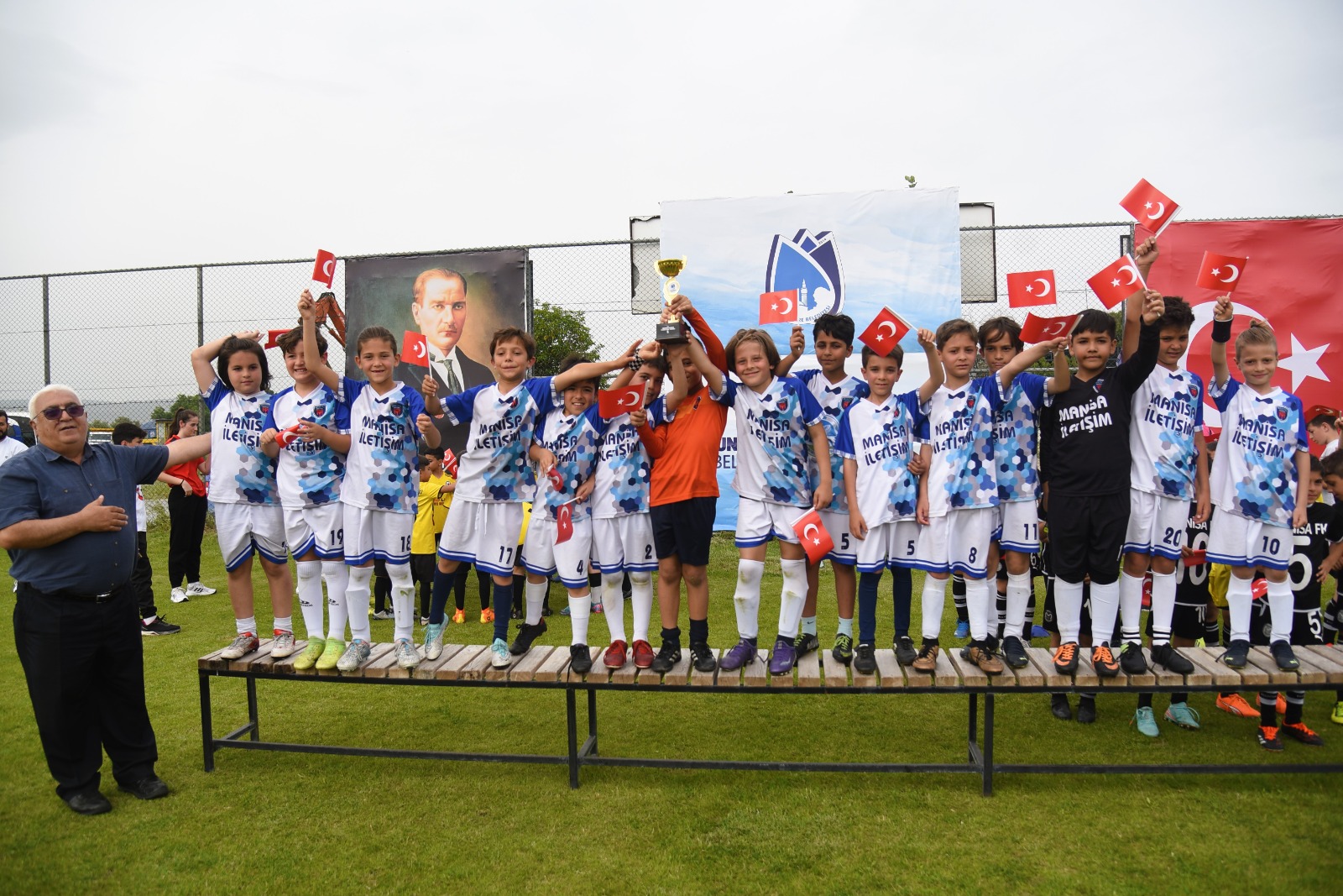 Yunusemre’de 23 Nisan Futbol Turnuvası Heyecanı (3)
