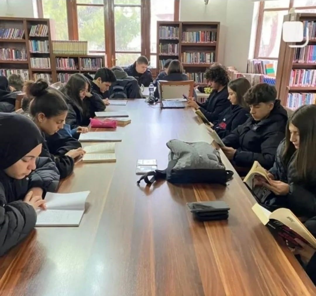 Alaşehir'de Kütüphane Haftası yoğun katılımla gerçekleştirildi-2