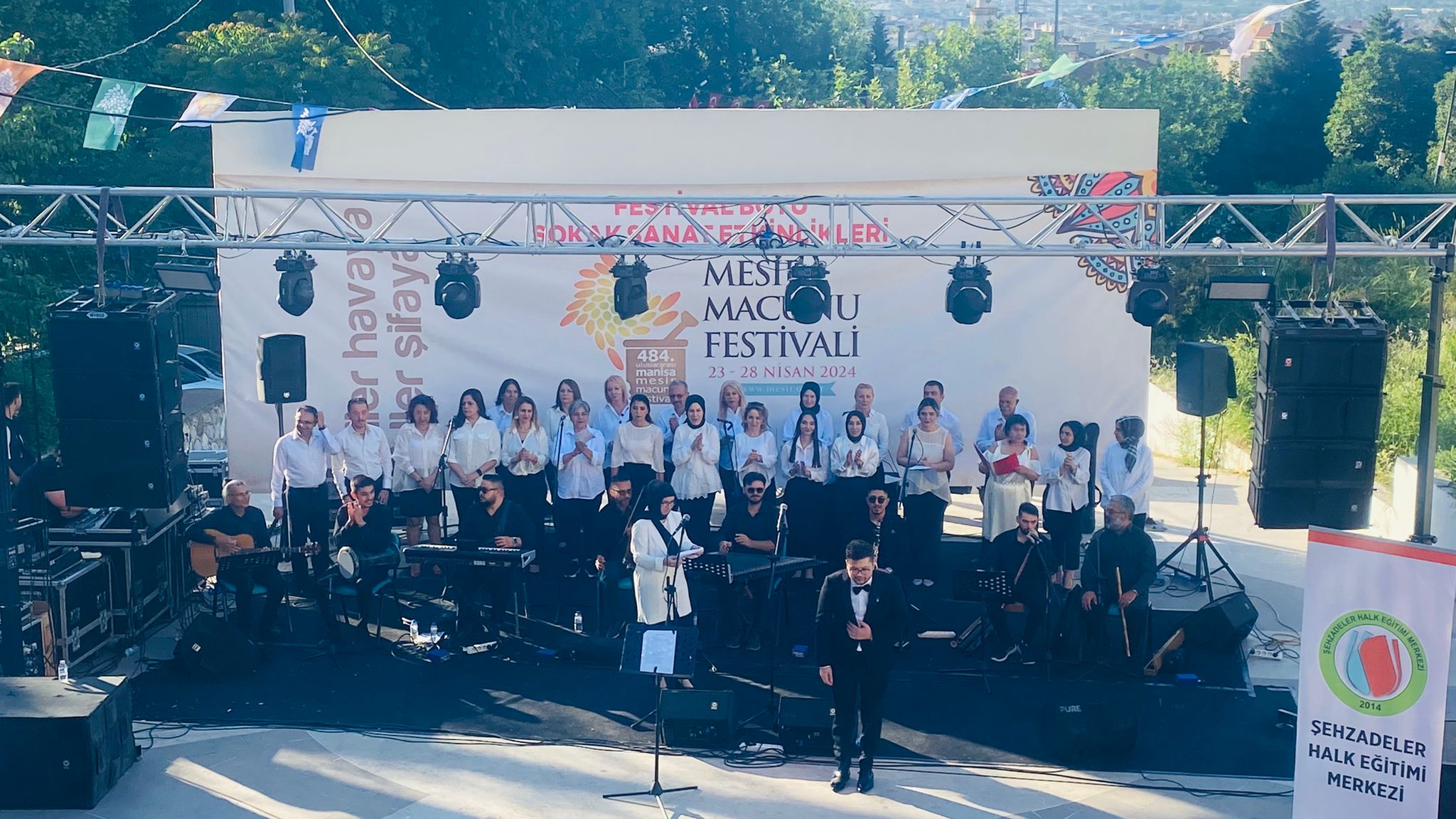 Hem Türk Sanat Müziği Korosu'ndan Unutulmaz Konser (3)