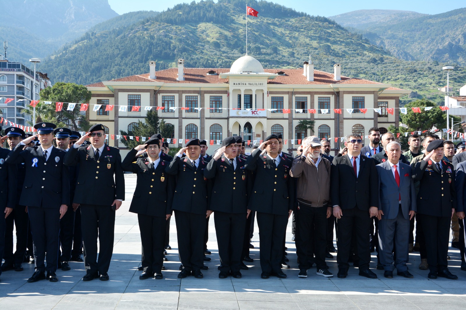 Manisa’da Türk Polis Teşkilatı, Kuruluşunun 179. Yıldönümü Kutlandı (11)
