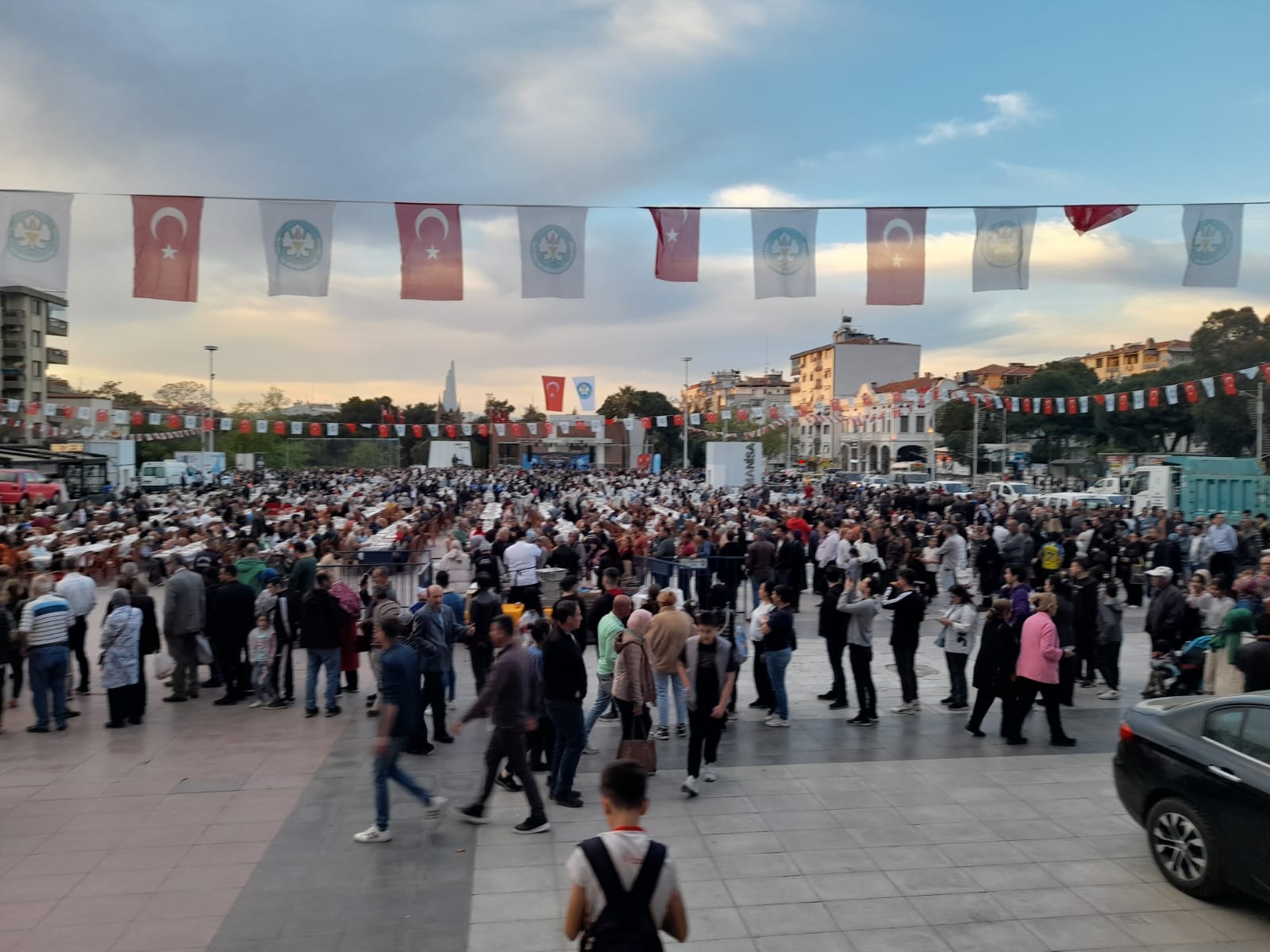 Manisalılar Iftar Yemeğinde Buluştu (2)