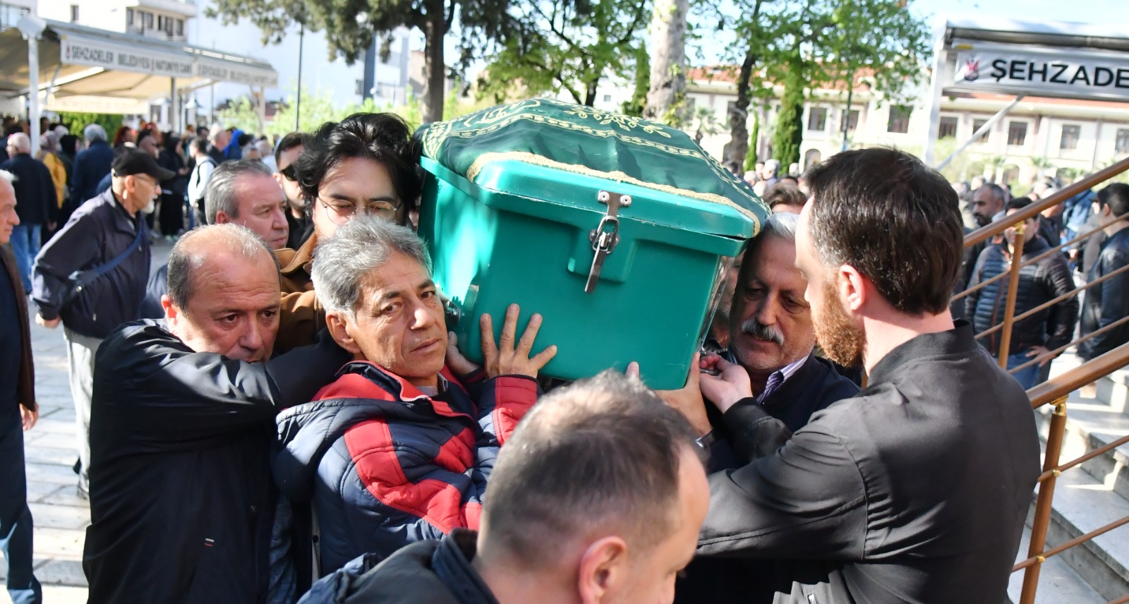 Manisalılardan Çamlıoğlu’na Son Görev (1)