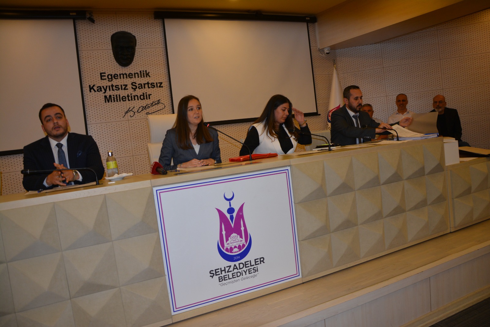 Şehzadeler Belediyesi Ilk Meclis Toplantısını Yaptı (9)