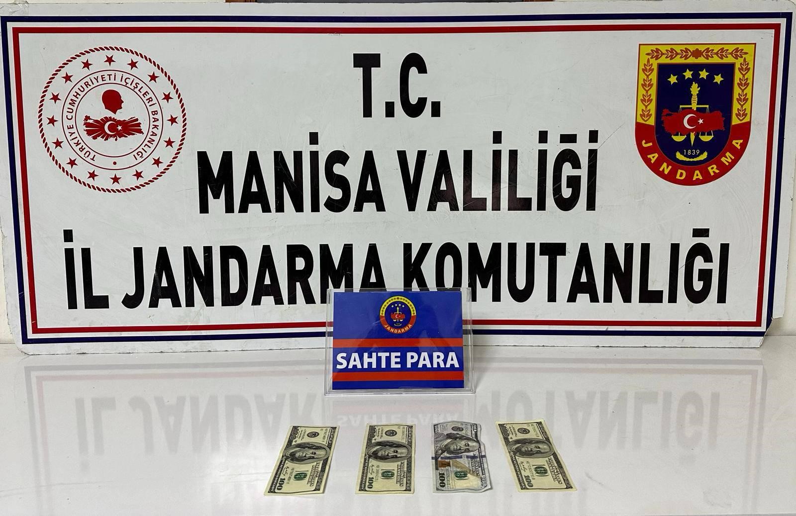 Manisa'da Mekanlarda Doyasıya Eğlenen Adam Hesabı Sahte Dolarla Ödedi (1)