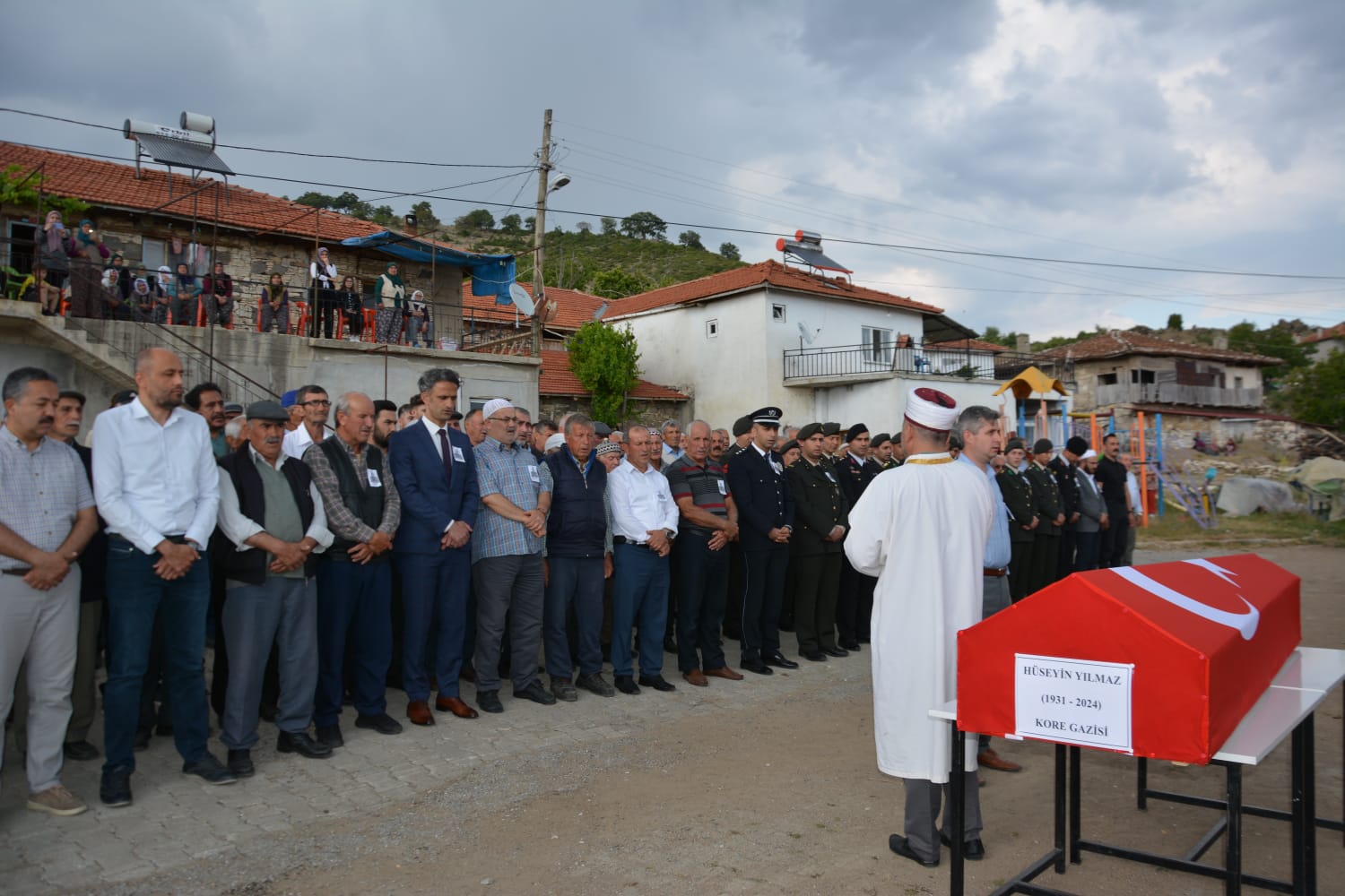 Demirci'deki Son Kore Gazisi Hüseyin Yılmaz, Vefat Etti (6)