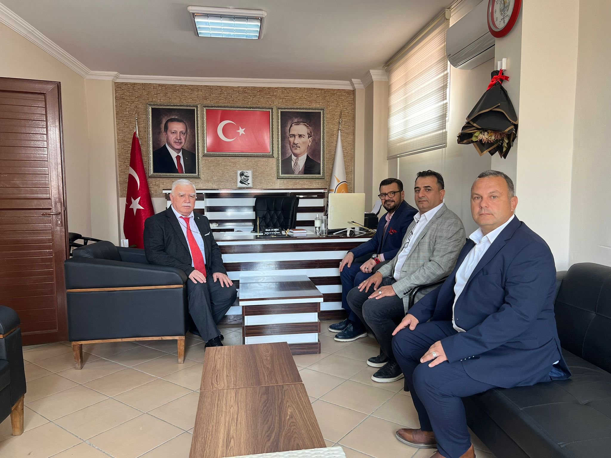 Ak Partili Tamer Akkal, Ilçe Teşkilatlarıyla Bir Araya Geldi (2)