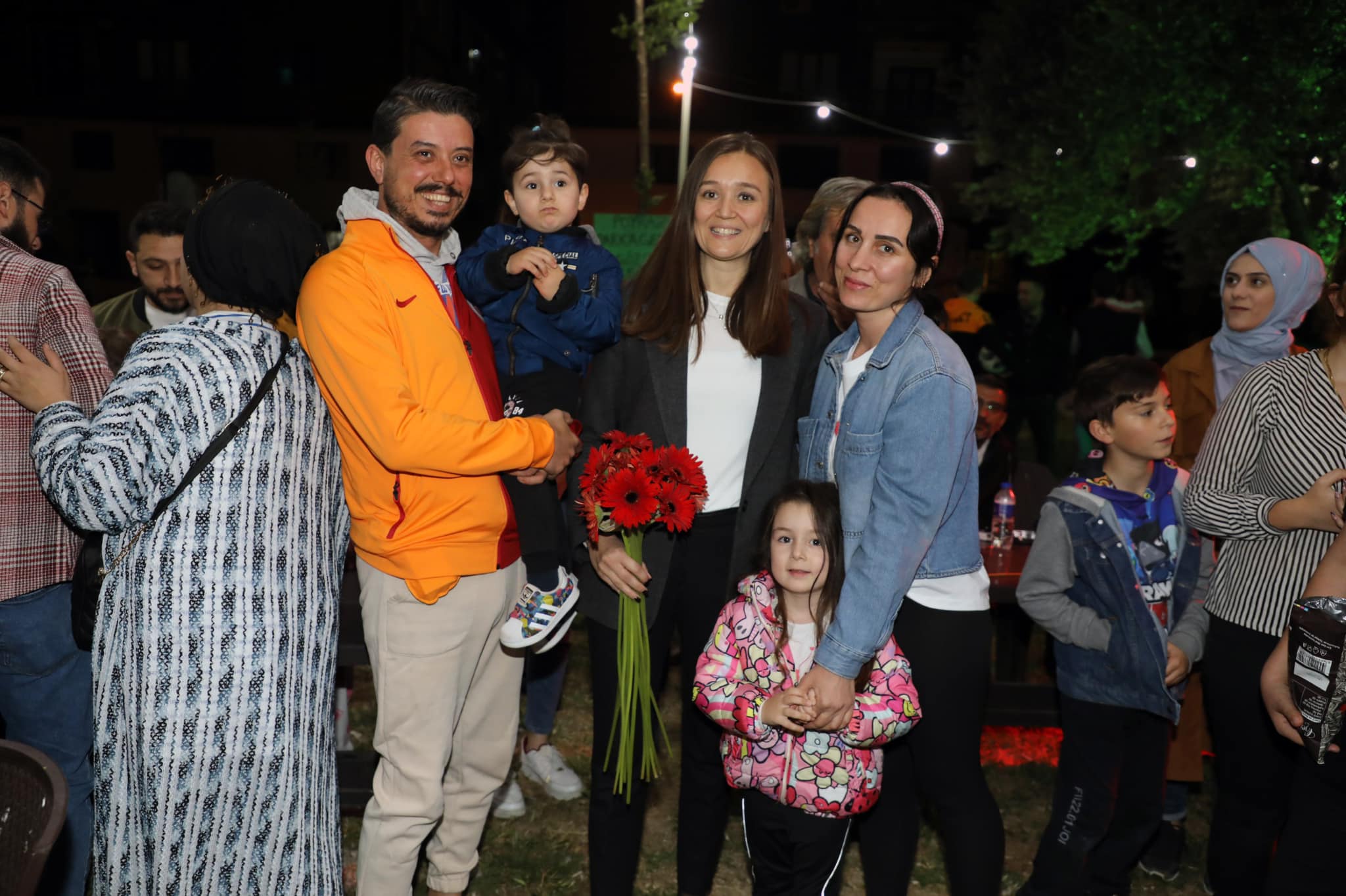 Başkan Durbay, Kuşlubahçe'de Anneler Günü'nü Kutladı (3)