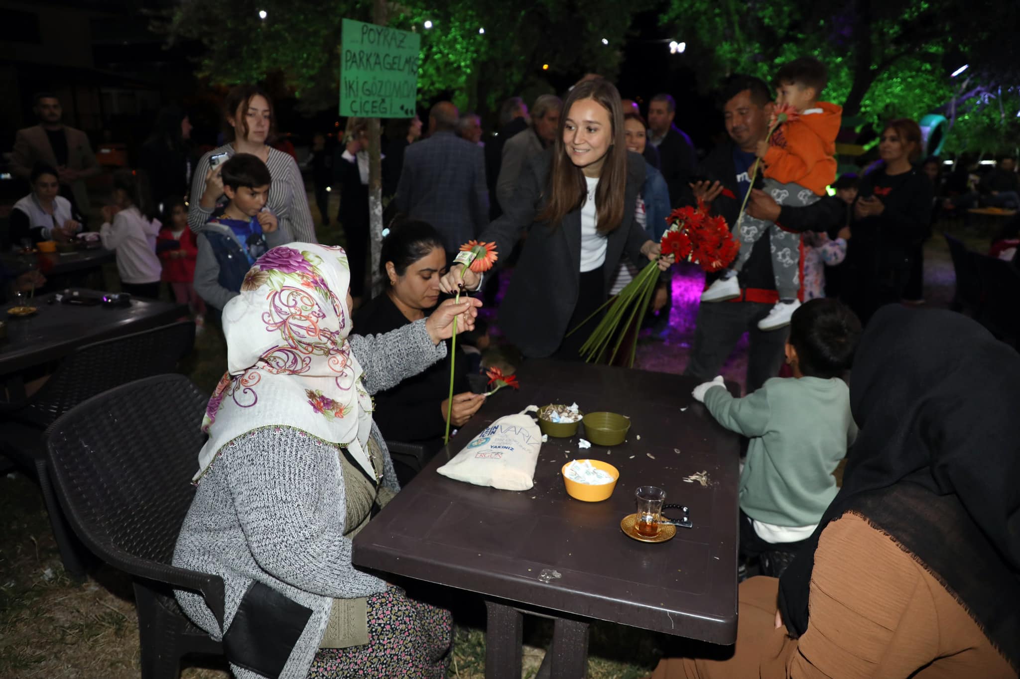 Başkan Durbay, Kuşlubahçe'de Anneler Günü'nü Kutladı (4)