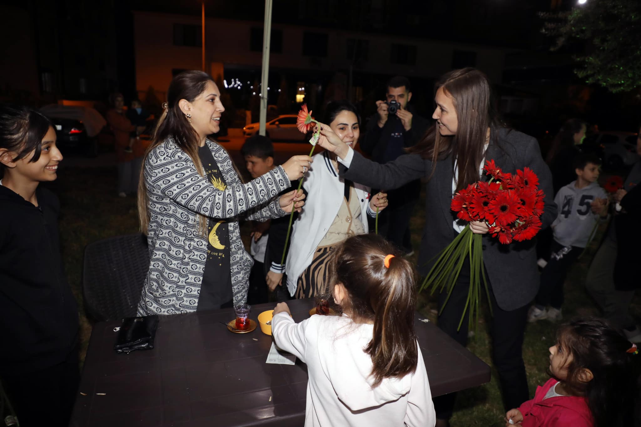 Başkan Durbay, Kuşlubahçe'de Anneler Günü'nü Kutladı (6)