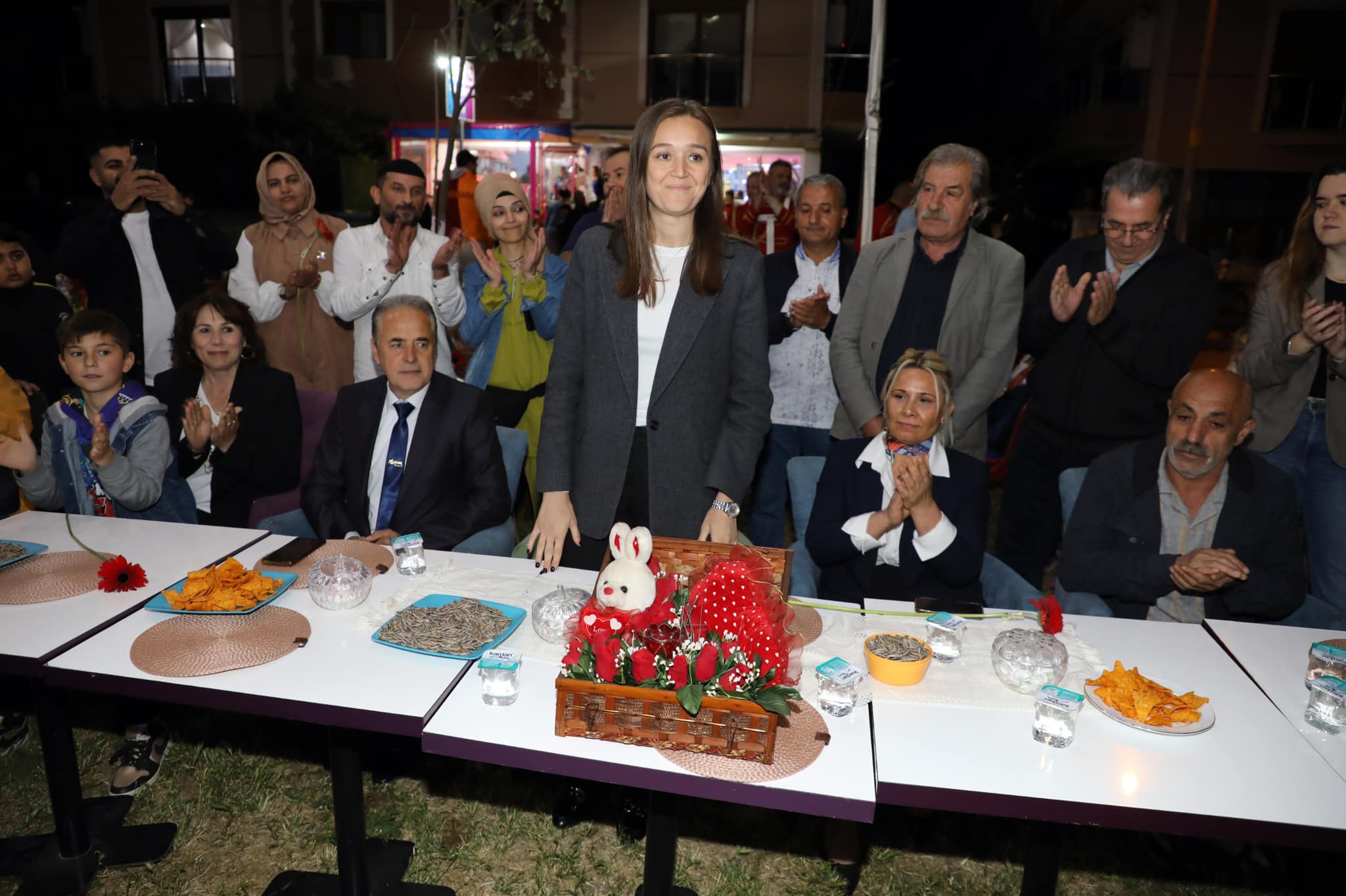 Başkan Durbay, Kuşlubahçe'de Anneler Günü'nü Kutladı (7)