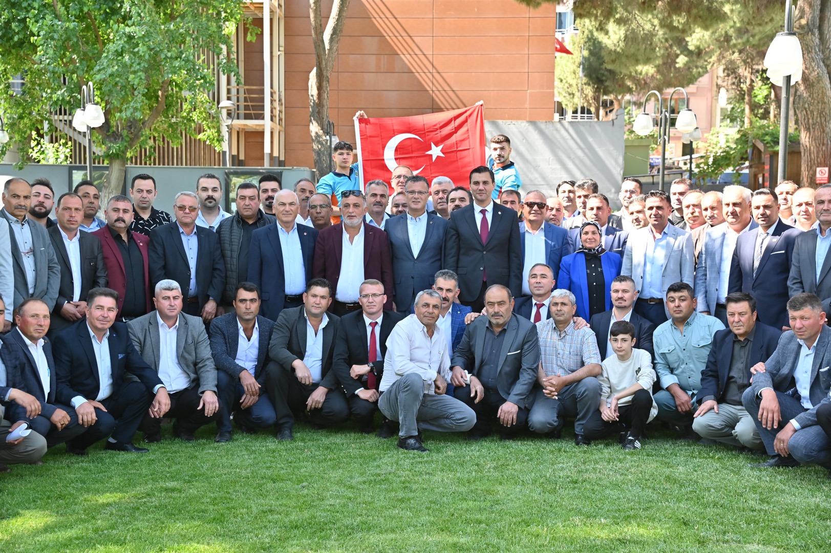 Başkan Zeyrek, Alaşehir'de Muhtar Buluşması Gerçekleştirdi (2)