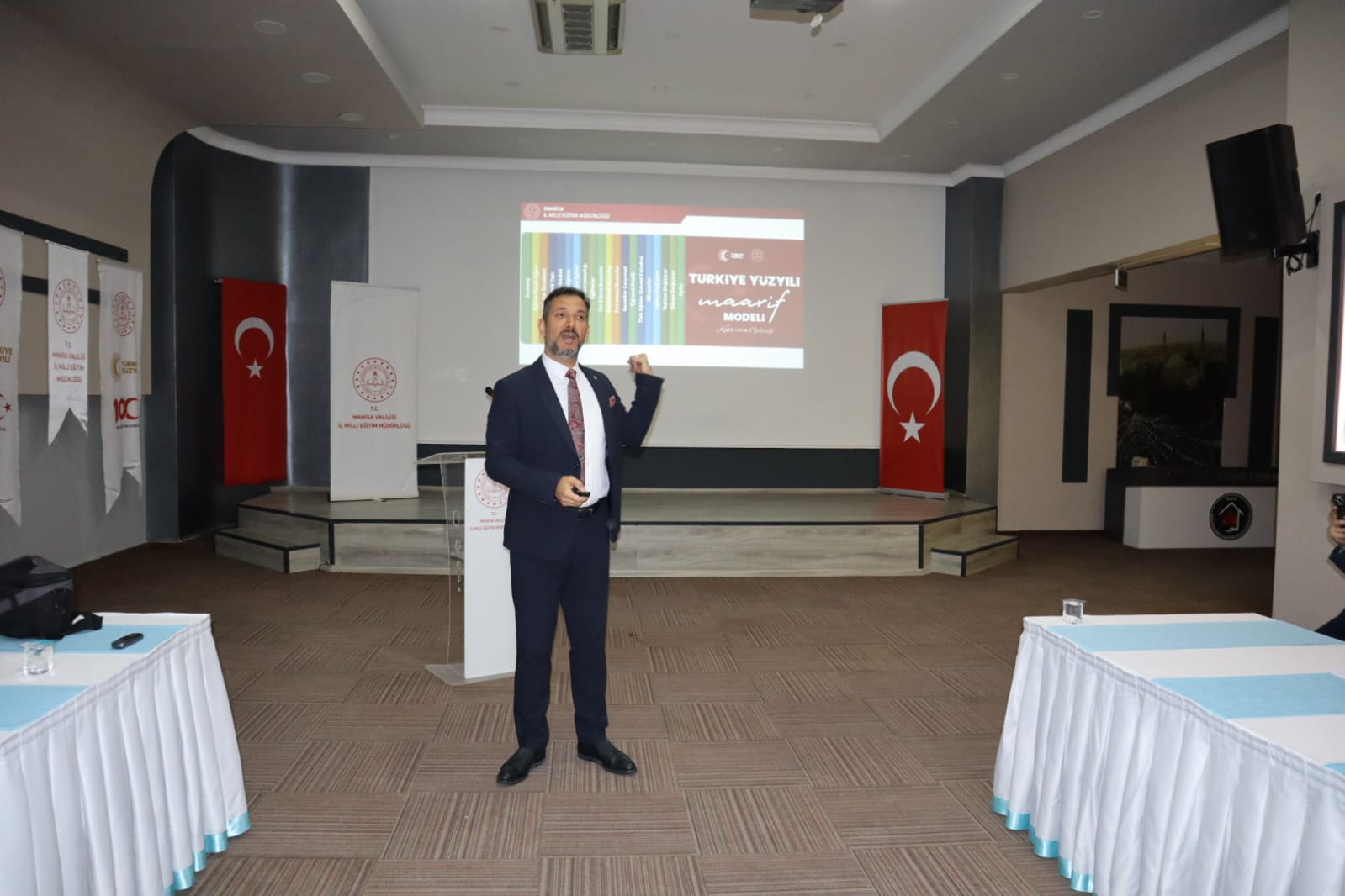 İl Milli Eğitim Müdürü, Türkiye Yüzyılı Maarif Modeli’ni Anlattı (1)