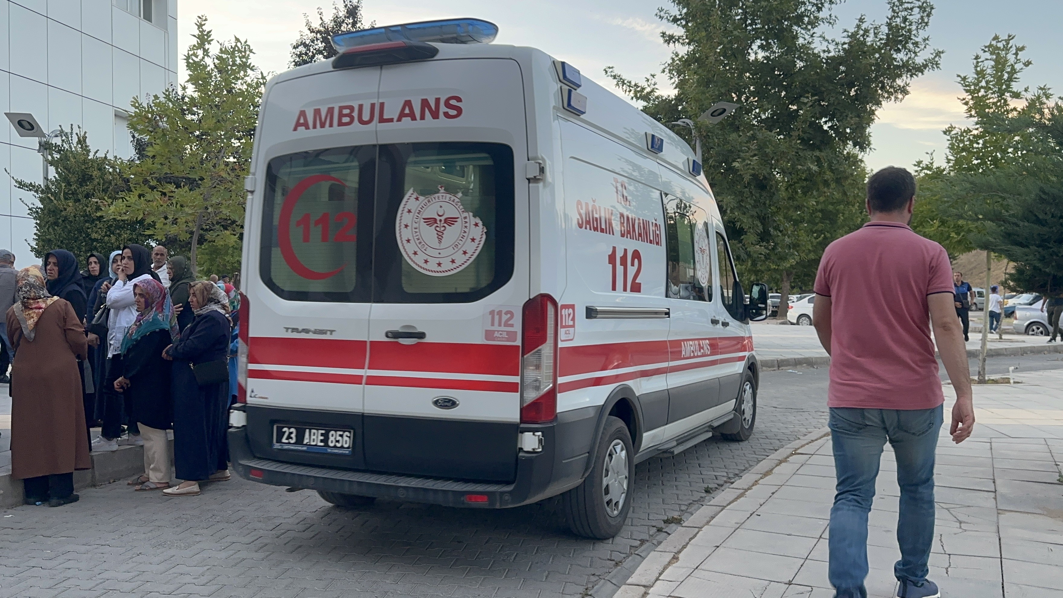 Söz Için Gittiği Kuaförde Hayatını Kaybetti! Acı Haber Ailesini Ve Dostlarını Yasa Boğdu