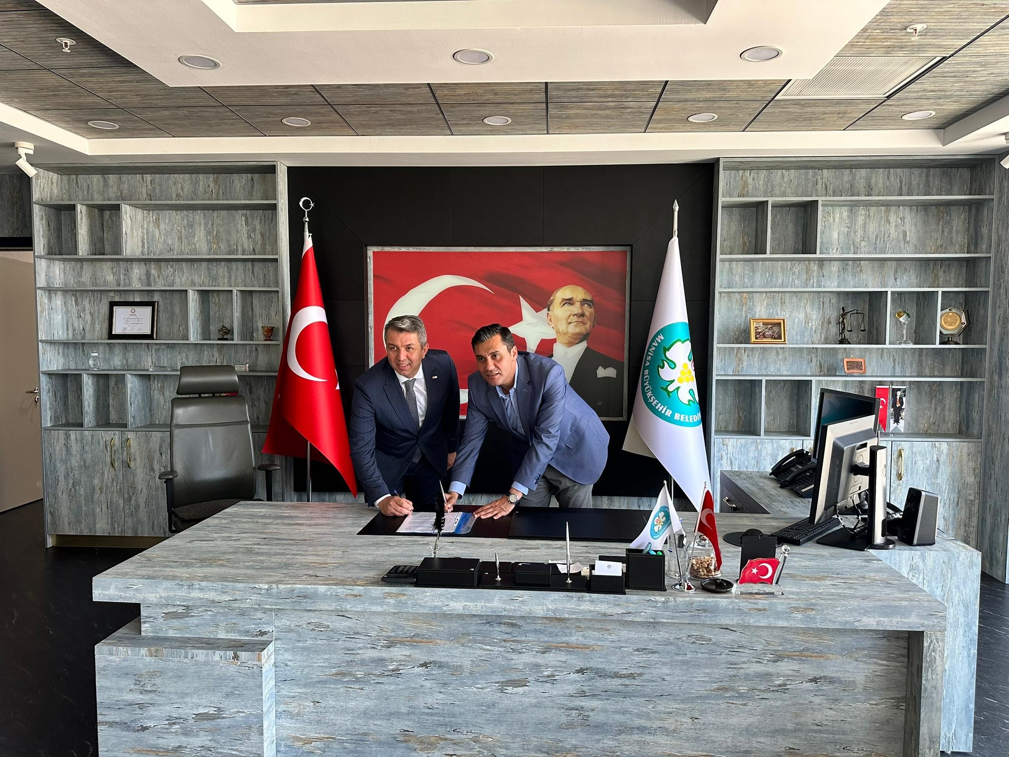 Başkan Zeyrek, Kurban Vekaletini Türk Kızılay'a Bağışladı (3)