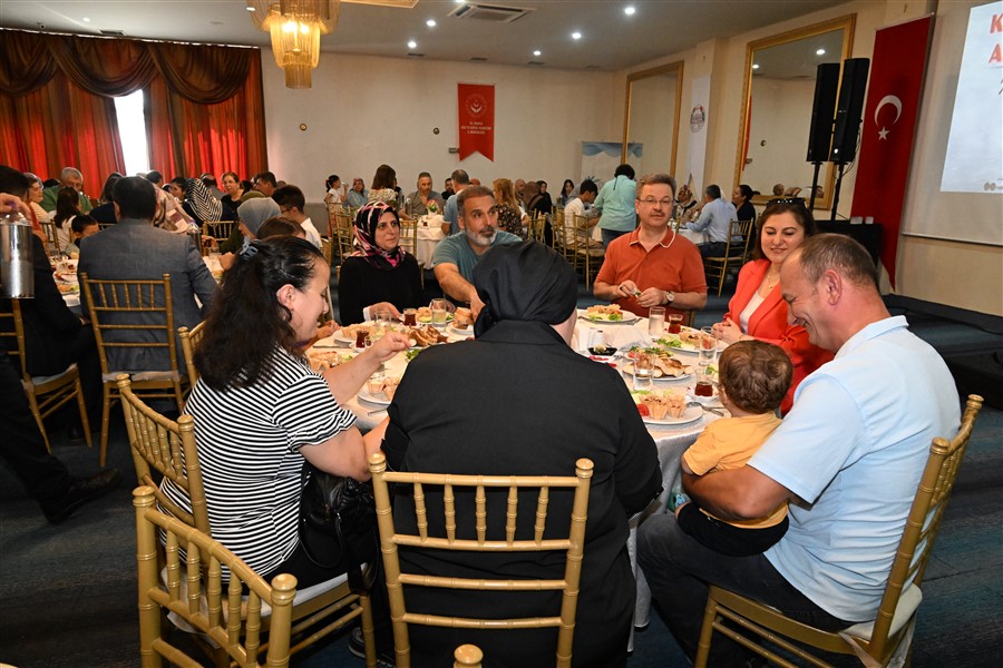 Manisa’da 193 Çocuğa Koruyucu Aileler Sıcak Yuva Sağlıyor (4)