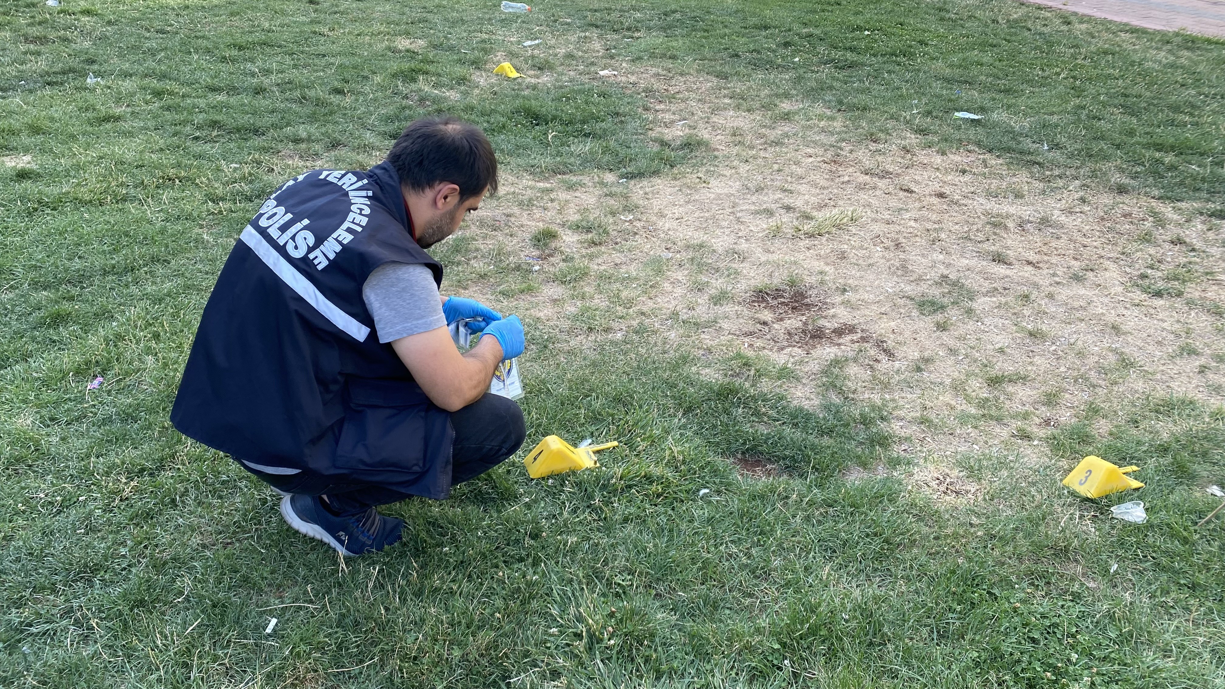 Kardeşinin Tabancayla Vurduğu Ağabey Ağır Yaralandı (2)