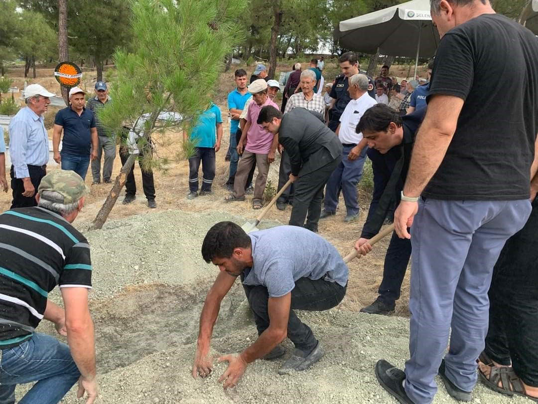 Kıbrıs Gazisi Selendi'de Son Yolculuğuna Uğurlandı (3)