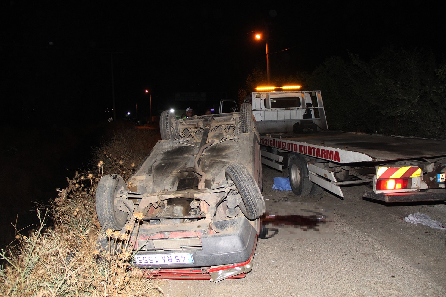 Manisa'da Feci Kaza! Kontrolden Çıkan Otomobil Takla Attı 1 Ölü (2)