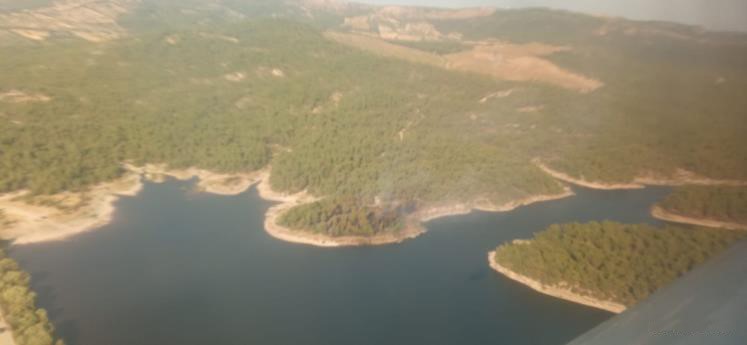 Manisa’daki Orman Yangını Büyümeden Söndürüldü (1)