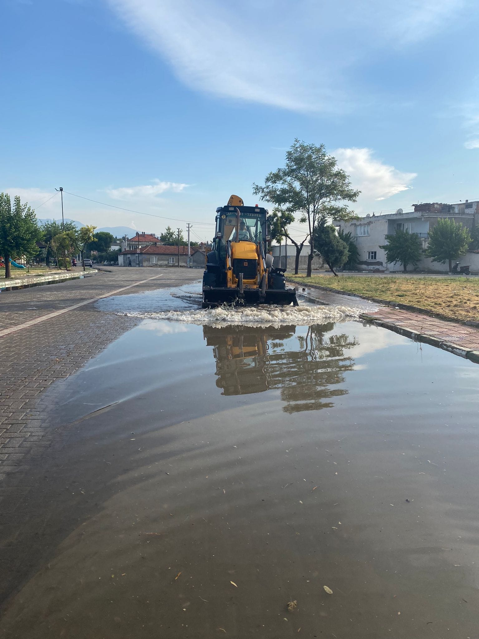 Saruhanlı’da Sağanak Yağış Sonrası Yaralar Sarılıyor (6)