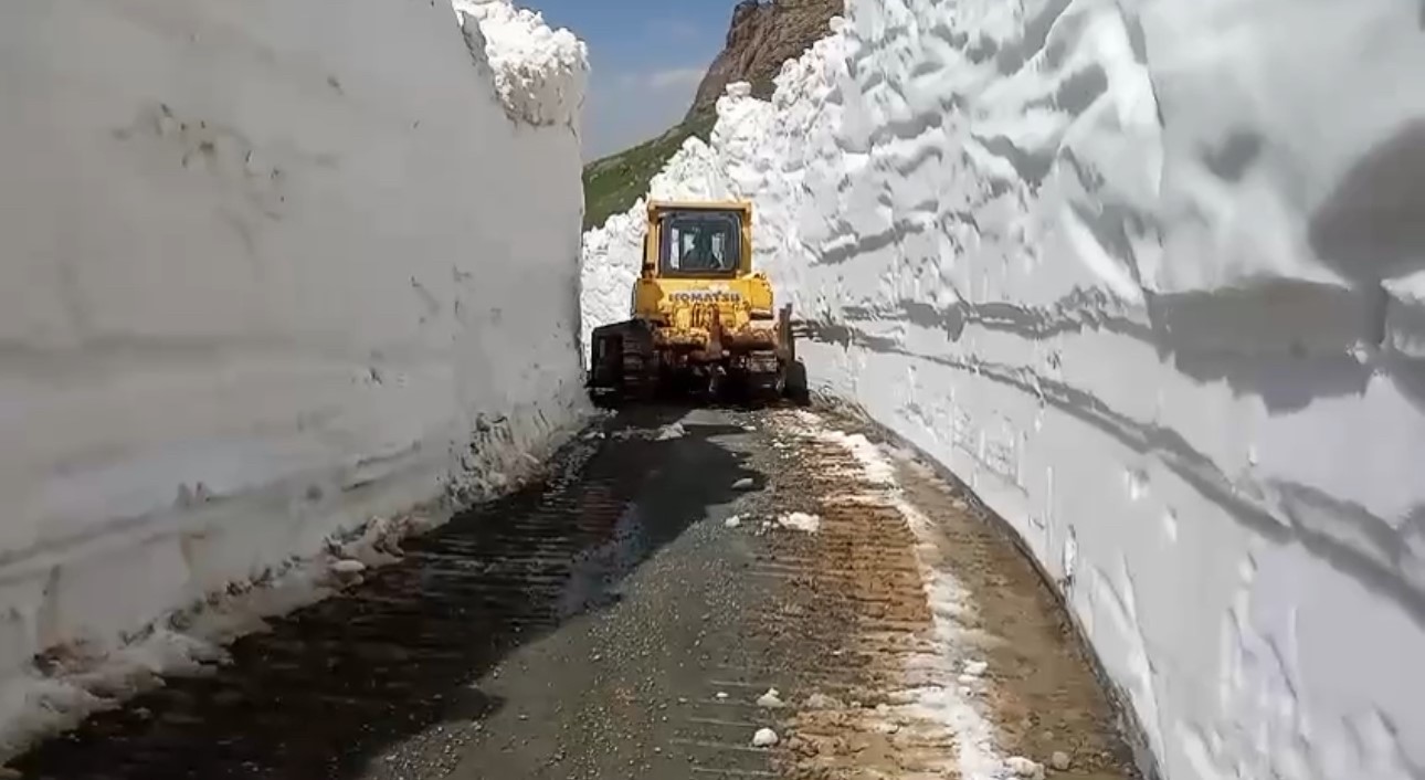 Temmuz'da Karla Mücadele Devam Ediyor (6)