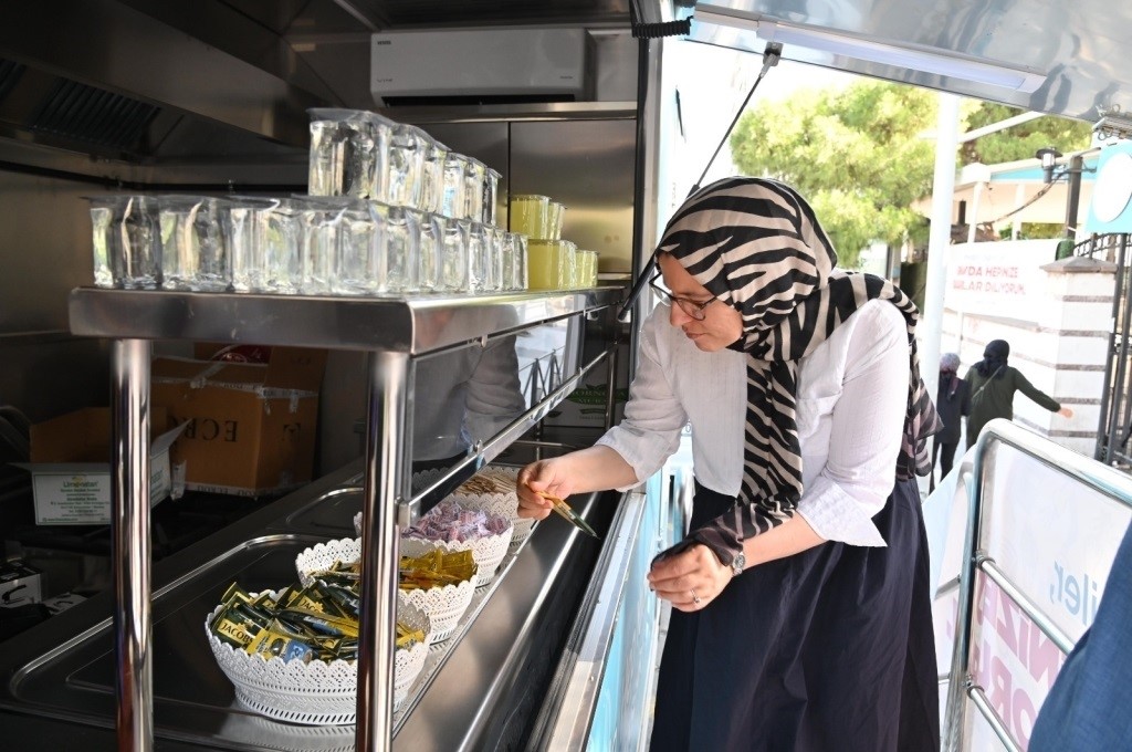 Manisa Büyükşehir Kpss'de Sınava Girenlere Destek (1)