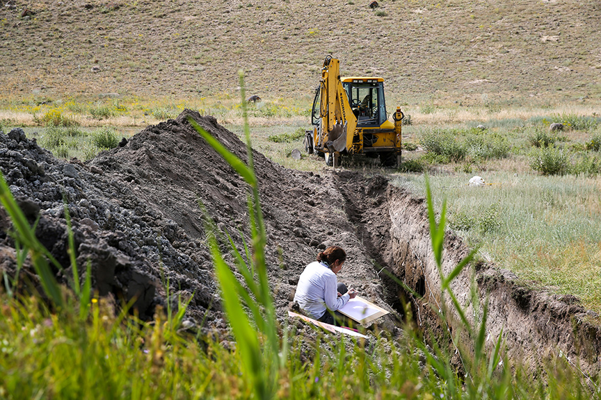 Deprem Üretme Potansiyeli Olan Fay Hattı Kazıyla Araştırılıyor (2)