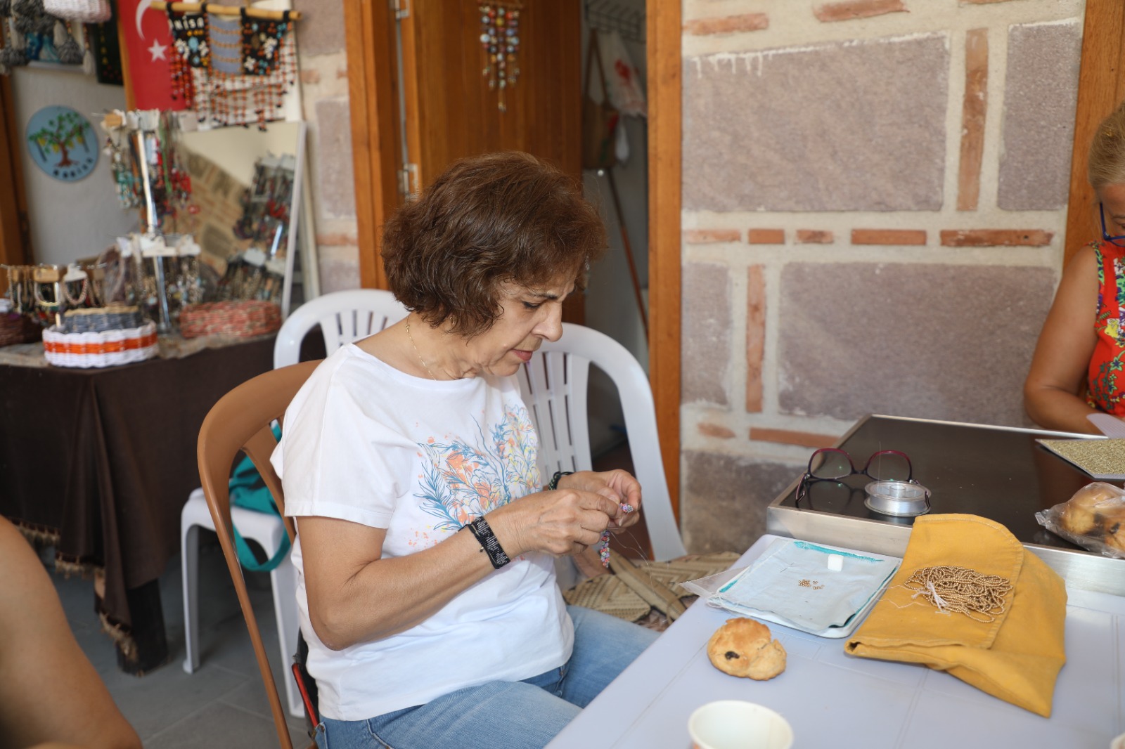 Kurşunlu Han’da el sanatları dönemi Hem terapi hem ekonomik kazan