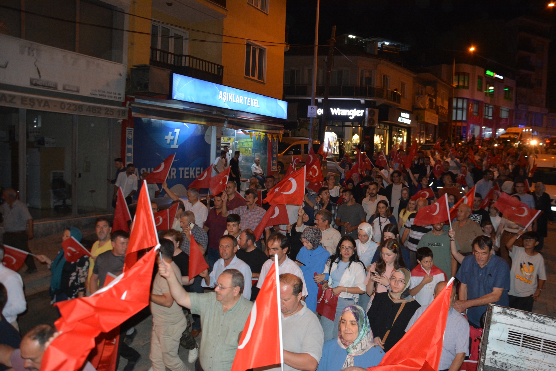 Demirci’de 15 Temmuz’un 8. Yılı Kutlandı (1)