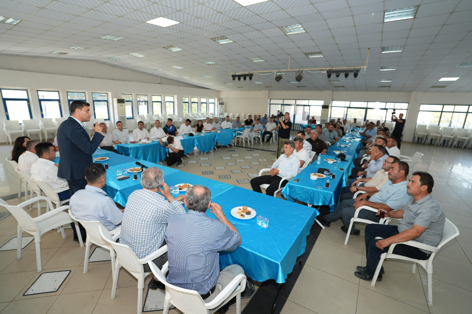 Ferdi Zeyrek, Kırkağaç’ta Muhtarlarla Bir Araya Geldi (3)-1