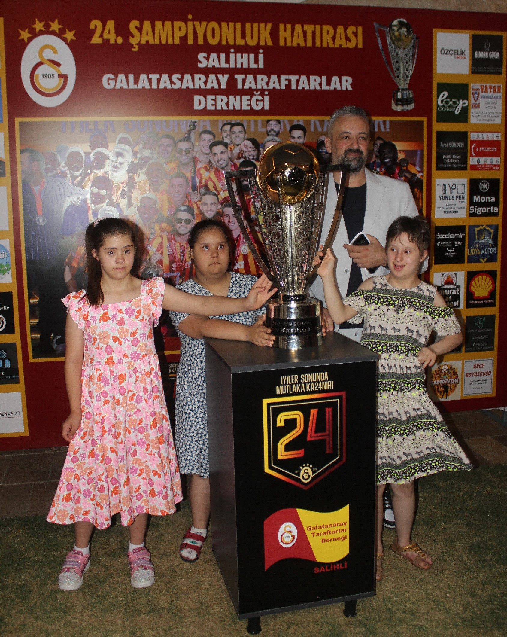 Galatasaray'ın 24. Şampiyonluk Kupası, Manisa'da (3)