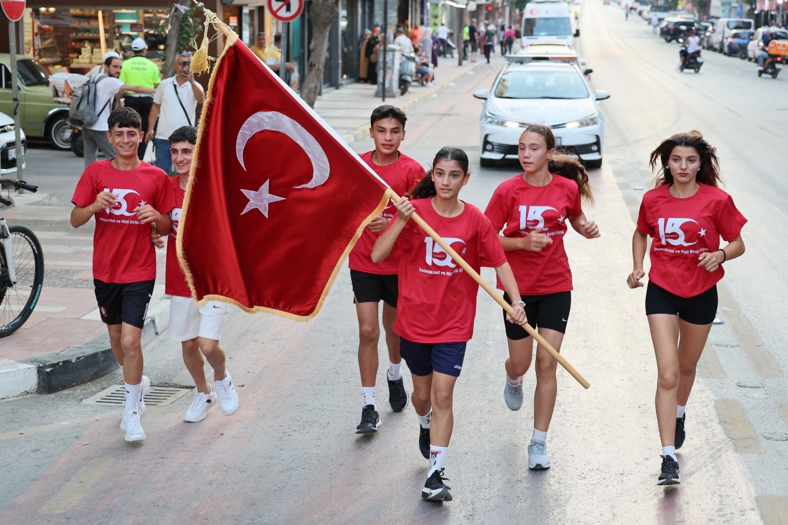 Manisa’da ‘15 Temmuz Sancak Koşusu’ Büyük Bir Coşkuyla Gerçekleştirildi (1)