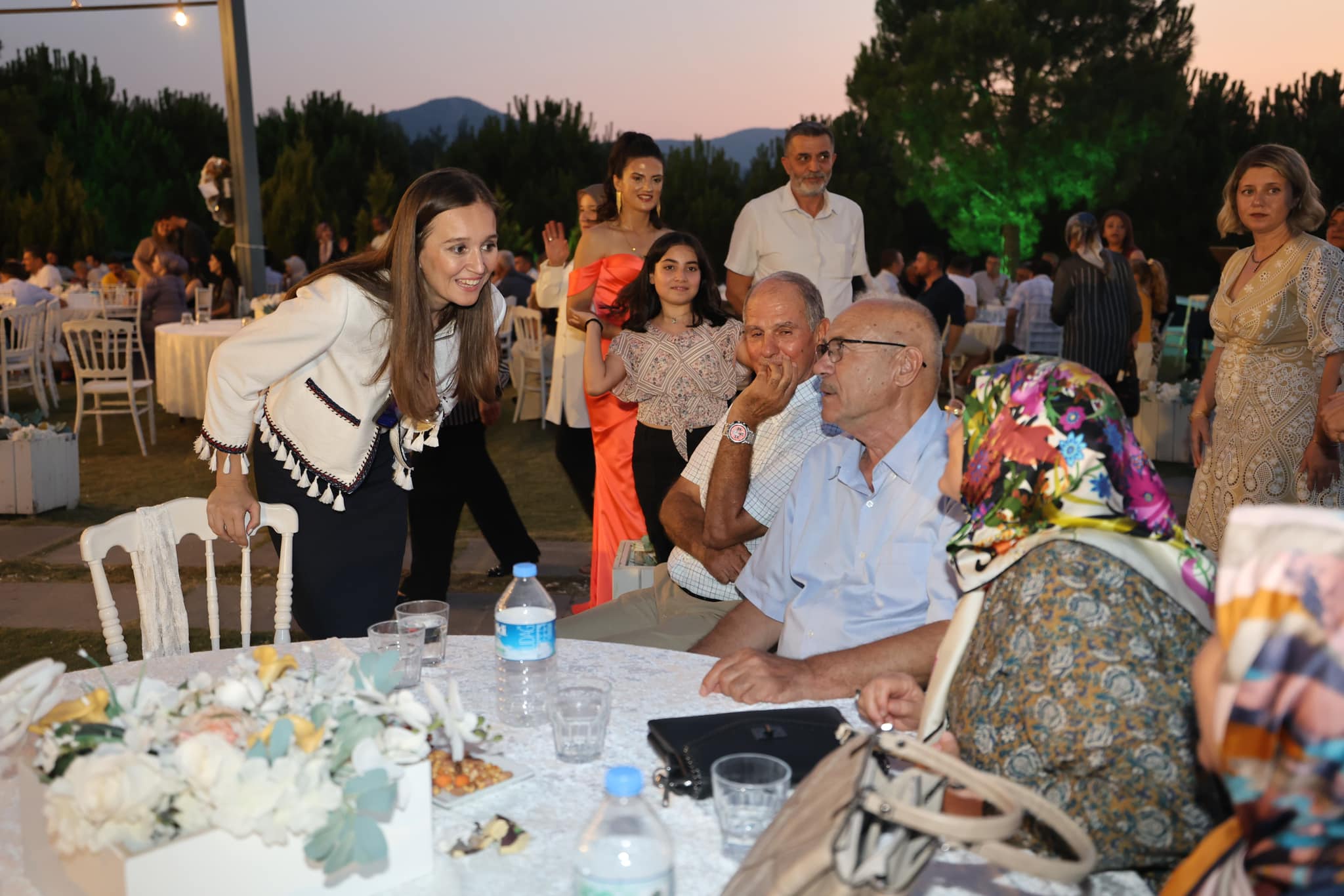 Şehzadeler Belediye Başkanı Gülşah Durbay Genç Çiftin Nikahını Kıydı (8)